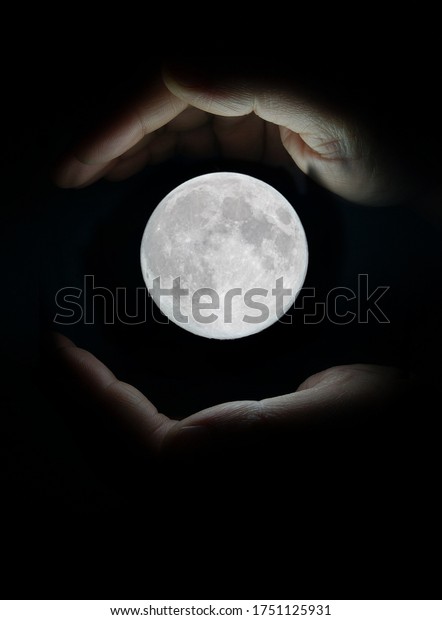 Clear moon wallpaper\
with dark background