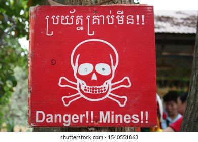 Clearing Cambodia's leftover landmines: A dangerous job