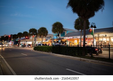 Clearwater, Florida: January 15, 2022: Traffic And Urban Life In The City Of Clearwater. Clearwater Was Rated Best Beach In USA Today In 2013.