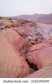 Cleft In Rocks At Valley Of Fire Nevada State Park