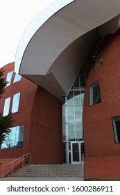 Cleveland, Ohio / USA - March 20, 2018: Unique Curves On Peter B Lewis Building At Case Western Reserve University And Weatherhead School Of Business Management