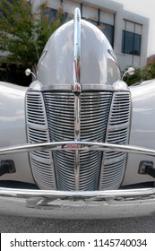 CLEVELAND, TENNESSEE, USA - JULY 28, 2018: This Ford V8 Grill And Curves Showcase A Timeless Class From This Vintage Auto On Display At The MainStreet Cruise-In.