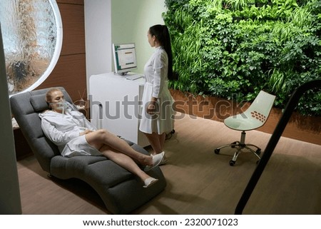 Client of clinic is located in for hypoxic therapy procedure