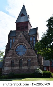 CLIFTON SPRINGS, NY - AUG 22: St Johns Episcopal Church In Clifton Springs, New York, As Seen On Aug 22, 2020.