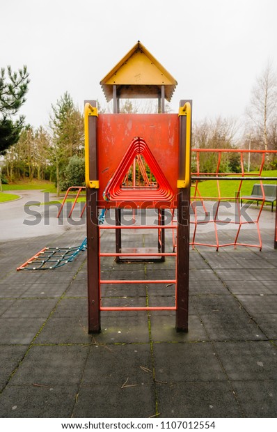 children's garden swings and climbing frames