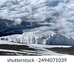 Climbing Kilimanjaro - Summit Mount Kilimanjaro