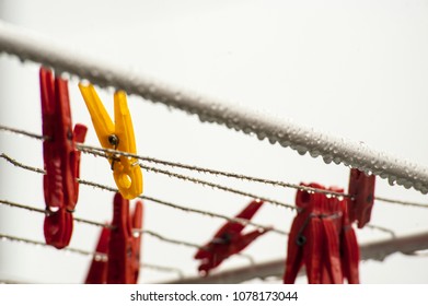 clip, drying laundry