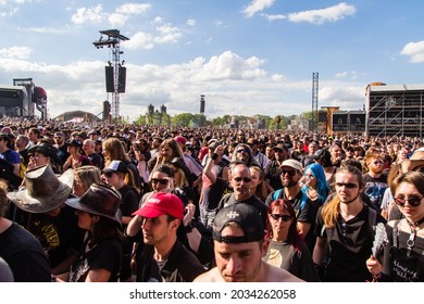 CLISSON, FRANCE - JUNE 20, 2019: Crowd During The Ministry's Concert At Knotfest Meets 2019