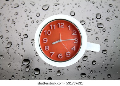 clock on coffee cup