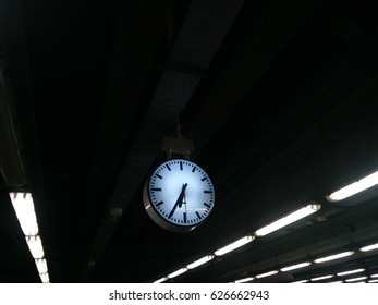  clock in train station
