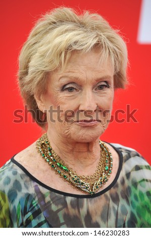 Next photo of Cloris Leachman