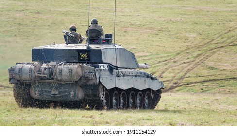 274 Challenger 2 tank Images, Stock Photos & Vectors | Shutterstock