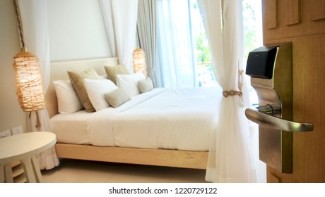 Hotel Room Door Images Stock Photos Vectors Shutterstock