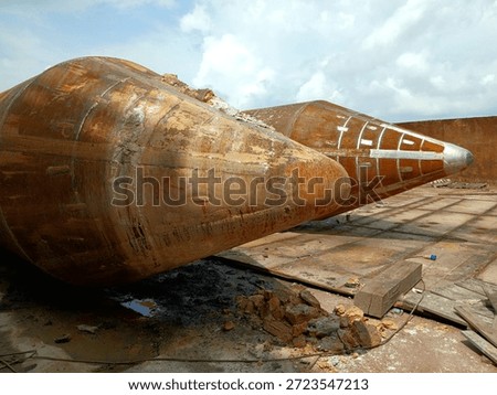 close up clone double spud on barge under maintenance with background cloundy