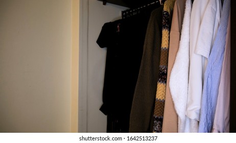 258 Full wall white wardrobe Images, Stock Photos & Vectors | Shutterstock