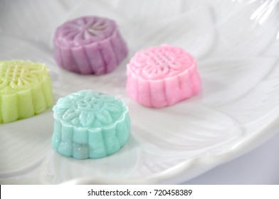 173 Crystal mooncake Images, Stock Photos & Vectors | Shutterstock