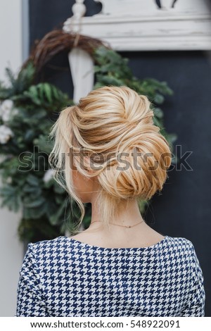 Close Detail French Twist Hairstyle Back Stockfoto Jetzt