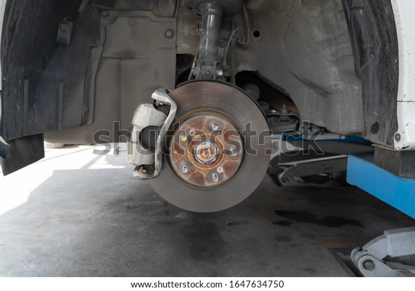 close up  disc brake, brake\
pad
