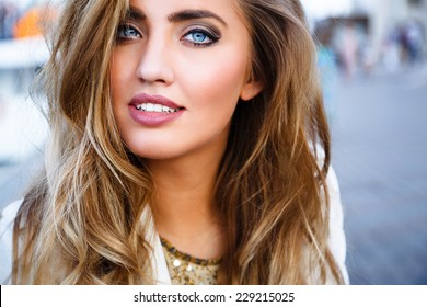Blonde Girl Blue Eyes Face Images Stock Photos Vectors