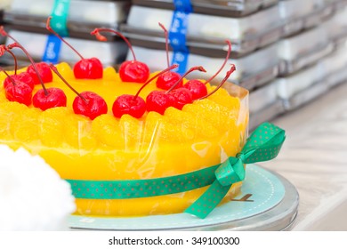 close up fruit cake