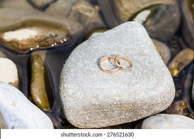 Close Gold Wedding Rings Lying On Stock Photo 276521630 | Shutterstock