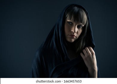 神秘的な女性high Res Stock Images Shutterstock