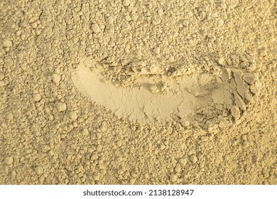 Close Up Of Green Natural Bentonite Clay Powder For Face Mask, Face Cream, Body Wrap, Selective Focus. Abstract Background