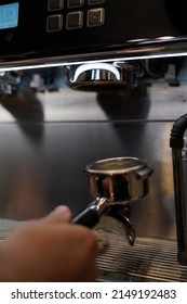 close up hand making coffee