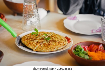 Close Up Of A Healthy, Delicious, Gluten-free And Veggie Quinoa Frittata (similar To Omelette Or Pie) Served With Salad. Quinoa Is An Ancient Plant From The Andes Mountains Used By Native People.