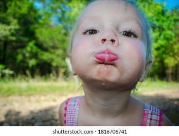 1,050 Kid Spitting Images, Stock Photos & Vectors | Shutterstock