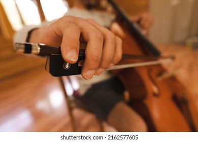 Close Up Look Cello Player´ Hand