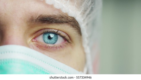 Close Up Or Macro Of An Eye Of A Doctor, Surgeon. Futuristic And Technological Vision Of Medical Care And Patient Protection. Futuristic Medicine, Technology Eye, Medical Holography, Future