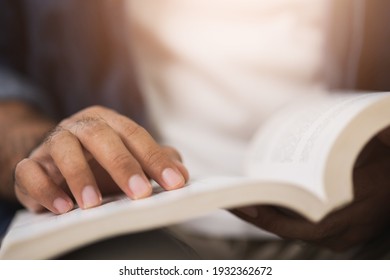 47,699 Holding book open Images, Stock Photos & Vectors | Shutterstock