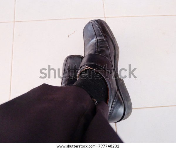 close shoes for work