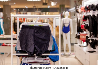 2,062 Wardrobe trunk Images, Stock Photos & Vectors | Shutterstock