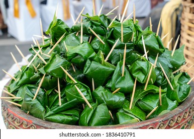 Close Up Miang Kham Savoury Leaf Wraps