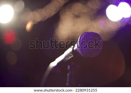 Close Up Microphone for Open Mic