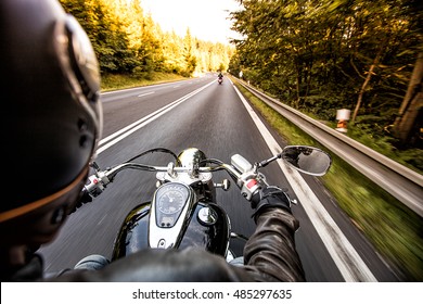 12,687 Harley davidson road Images, Stock Photos & Vectors | Shutterstock