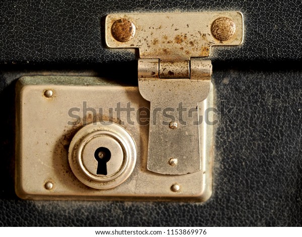 suitcase key lock