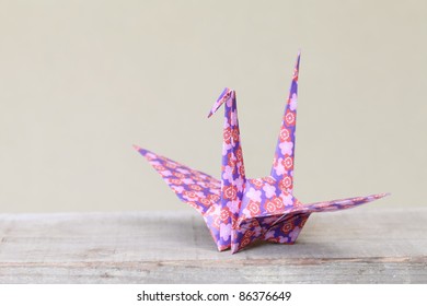 Origami Kranich Stockfotos Bilder Und Fotografie Shutterstock