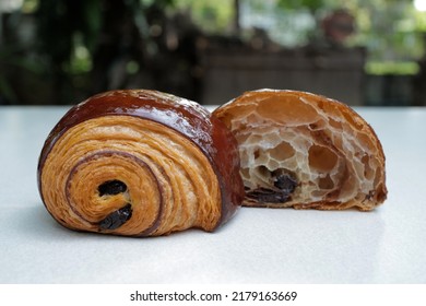 1,426 Pain Au Chocolat Images, Stock Photos & Vectors | Shutterstock