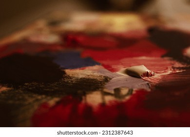 Close up of a painter’s pallet.