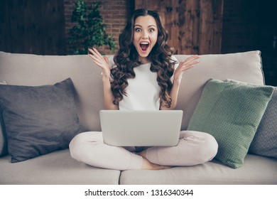 Close Up Photo Beautiful Brunette She Her Lady Housewife Yelling First Salary Home Work I Love My Job Notebook Knees Legs Crossed Wearing Domestic Light Color T-shirt Clothes Outfit Sit Comfy Divan