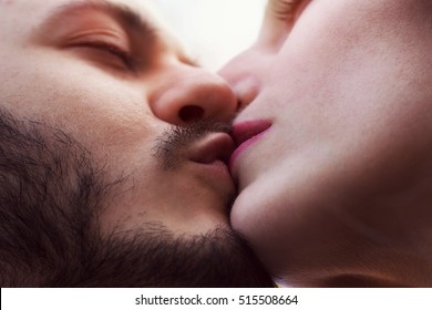 ディープ キス の画像 写真素材 ベクター画像 Shutterstock