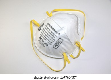 Download N95 Mask Images Stock Photos Vectors Shutterstock Yellowimages Mockups