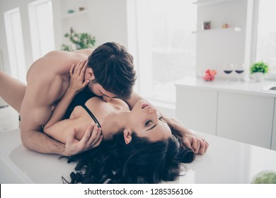 Wivrs runk and naked Aggressive lesbian tube