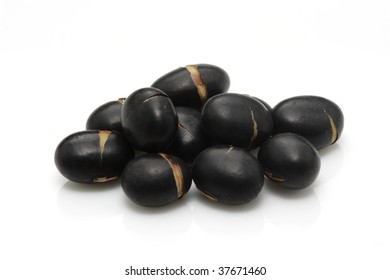 Close Up Of A Pile Of Black Turtle Bean