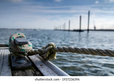 Close up of pontoon mooring rope
