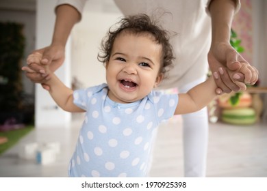 652 Black baby learning walk Images, Stock Photos & Vectors | Shutterstock