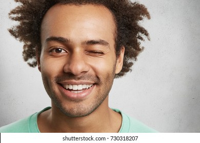 Close Portrait Dark Skinned Afro American Stock Photo 730318207 ...